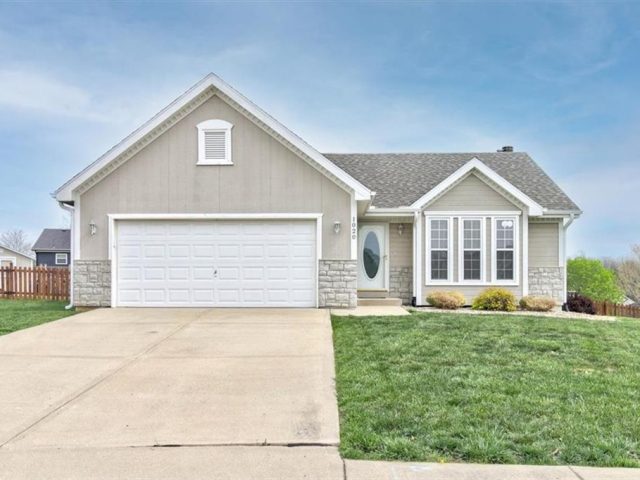 1020  Goldfinch Court, Liberty, MO 64068 | MLS#2482104
