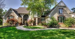 8021  Clearwater Drive, Parkville, MO 64152 | MLS#2474779