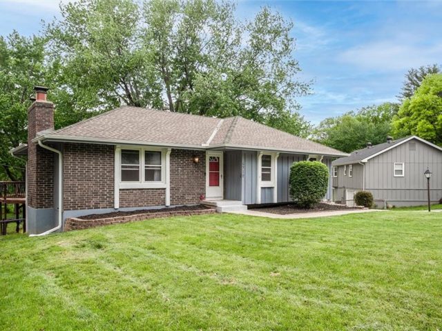 6910 NW Searcy Drive, Parkville, MO 64152 | MLS#2482042