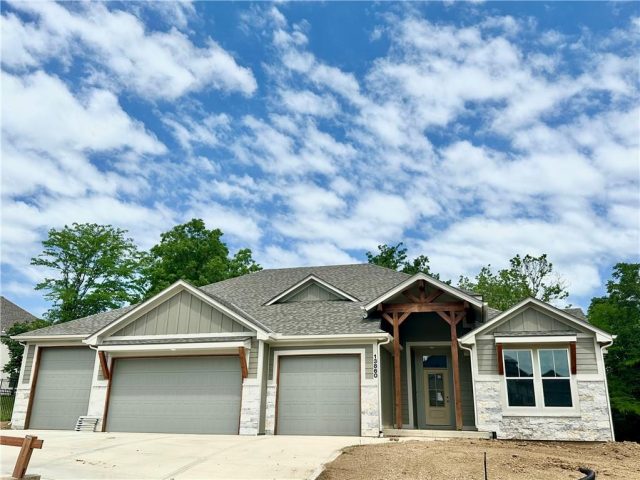 13860 NW 72nd Street, Parkville, MO 64152 | MLS#2483434