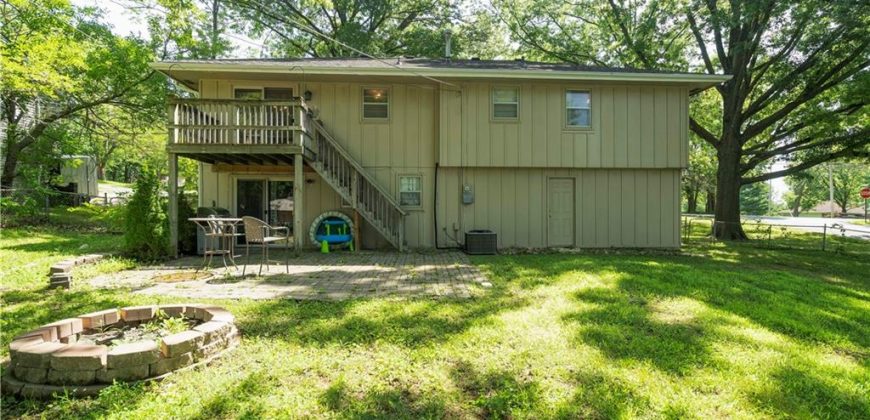 6902 NW Cross Road, Parkville, MO 64152 | MLS#2495866