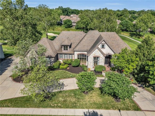 6513  Ridge Road, Parkville, MO 64152 | MLS#2489456