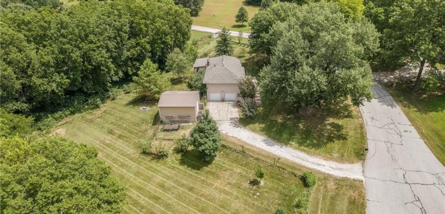 400  Overland Drive, Liberty, MO 64068 | MLS#2500754