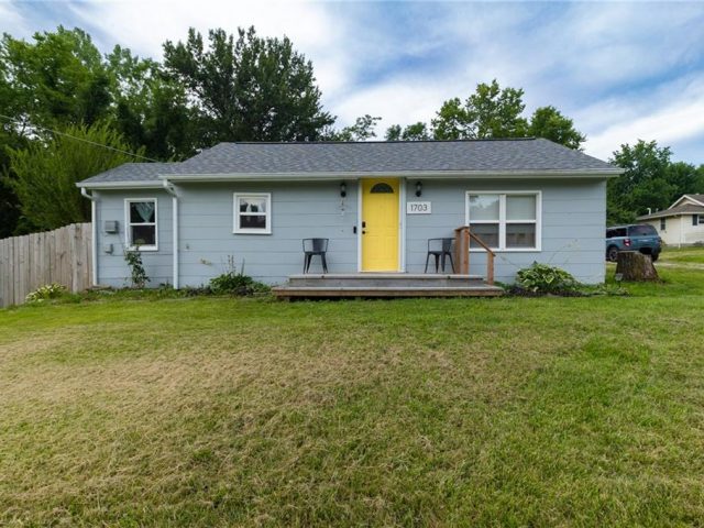 1703 NE 72nd Street, Gladstone, MO 64118 | MLS#2498144