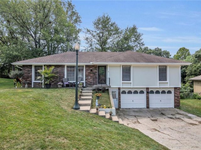 10021 NW 71st Terrace, Kansas City, MO 64152 | MLS#2502441