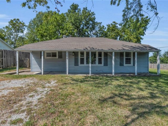 7106 N Kranz Road, Gladstone, MO 64118 | MLS#2506085