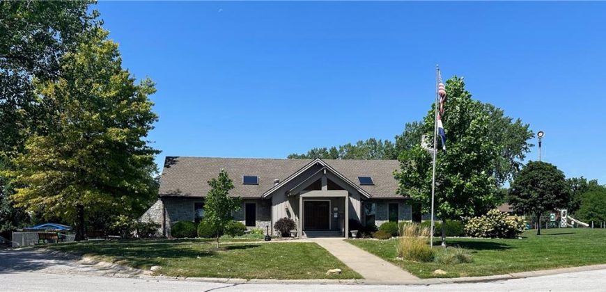 5501 NW Clubhouse Cove, Parkville, MO 64152 | MLS#2507929