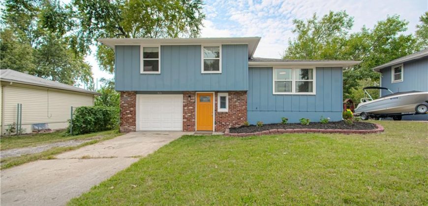 521 NW 88th Terrace, Kansas City, MO 64155 | MLS#2510069