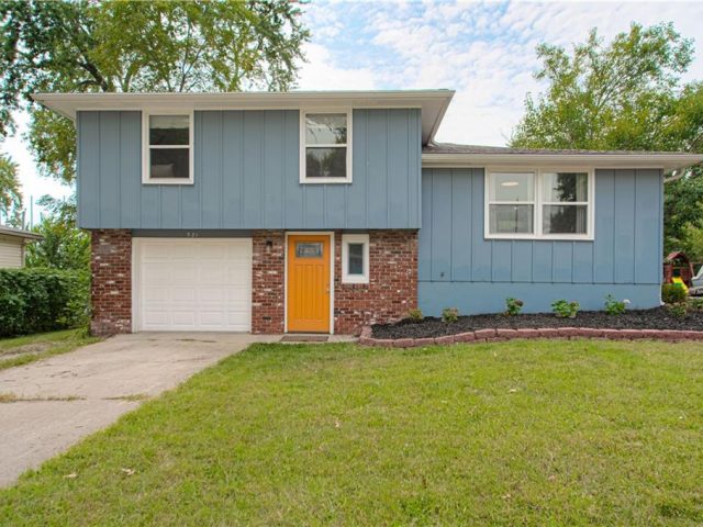 521 NW 88th Terrace, Kansas City, MO 64155 | MLS#2510069