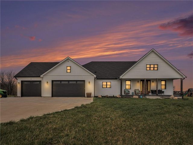 300 NE 144th Street, Smithville, MO 64089 | MLS#2477939