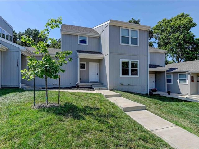 1112 NW 70th Court, Kansas City, MO 64118 | MLS#2501924