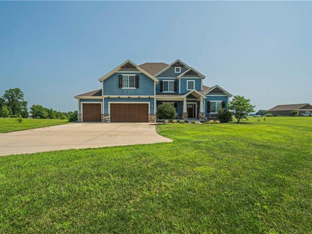 11151  Locust Lane, Liberty, MO 64068 | MLS#2496125