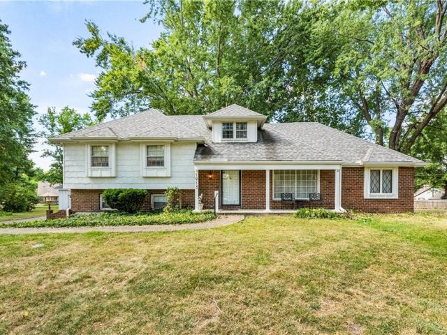 1913  Snowdrop Circle, Liberty, MO 64068 | MLS#2511331