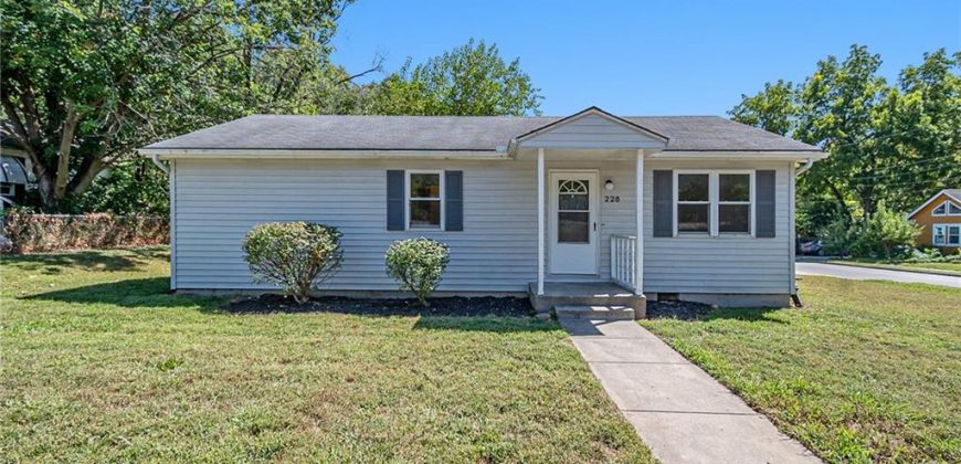 228 S Main Street, Liberty, MO 64068 | MLS#2503233