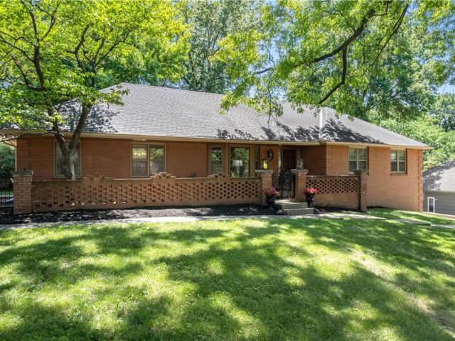 4321 NW Briarcliff Lane, Kansas City, MO 64116 | MLS#2492377