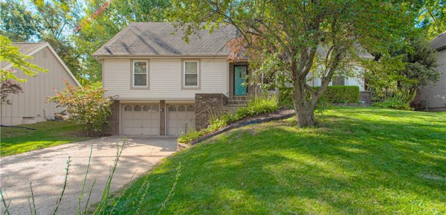 9803 NW Hampton Woods Drive, Parkville, MO 64152 | MLS#2512513