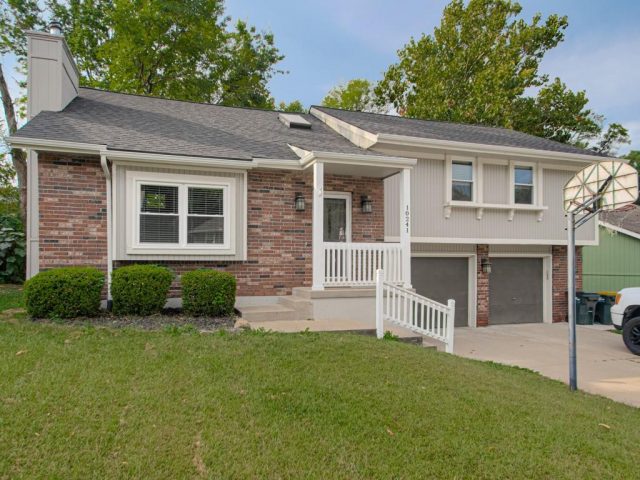 10241 NW 57th Terrace, Kansas City, MO 64152 | MLS#2513874