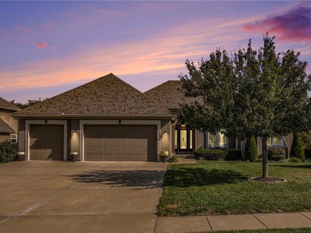 700  Indian Trail Court, Smithville, MO 64089 | MLS#2514709