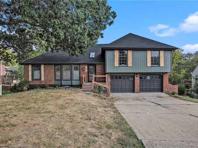 7401 N Amoret Avenue, Kansas City, MO 64151 | MLS#2509760