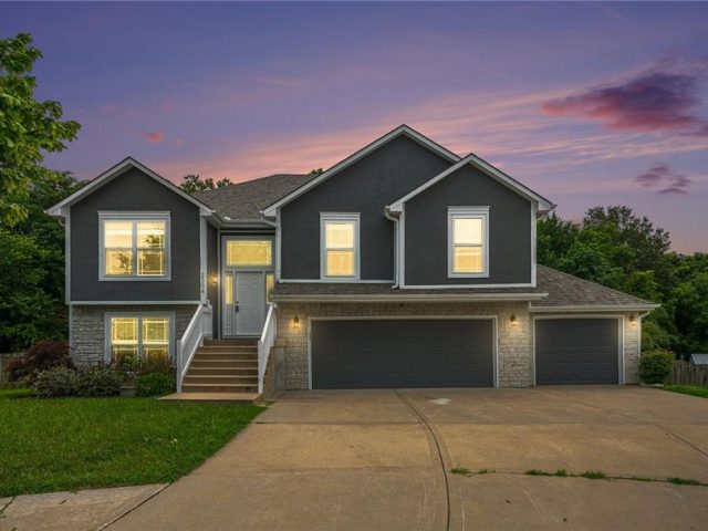 2304  Woodland Circle, Kearney, MO 64060 | MLS#2497920