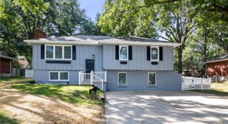 1605 NE 69th Terrace, Gladstone, MO 64118 | MLS#2508094