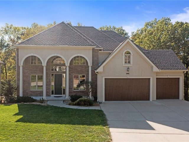 6224  Northlake Drive, Parkville, MO 64152 | MLS#2508636