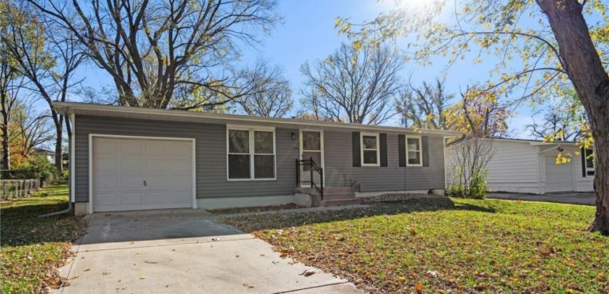 1305  Park Lane, Liberty, MO 64068 | MLS#2513475