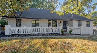 4321 NW Briarcliff Lane, Kansas City, MO 64116 | MLS#2515779