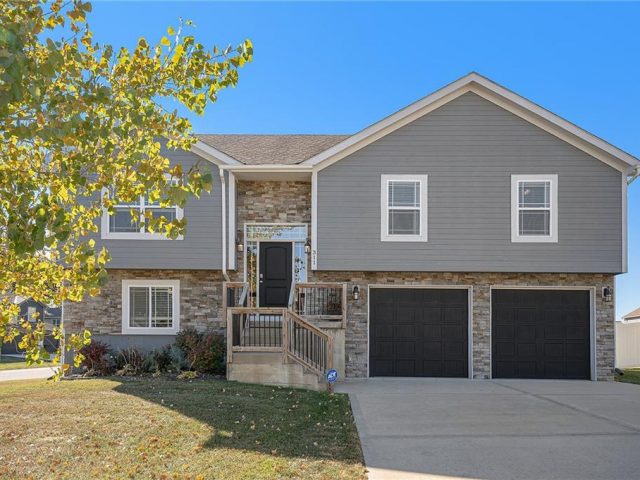 311  Fairview Circle, Platte City, MO 64079 | MLS#2516200