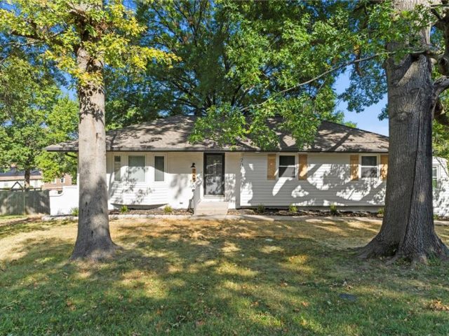 7005 NW Cross Road, Parkville, MO 64152 | MLS#2504690