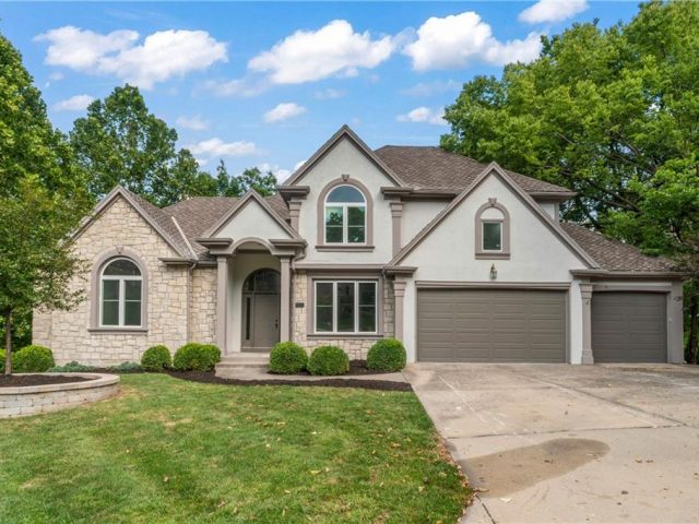 5717  Willow Court, Parkville, MO 64152 | MLS#2506903