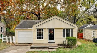 5519 NW Meadowvale Drive, Kansas City, MO 64151 | MLS#2518531