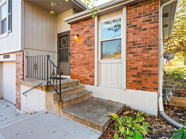 8709 N Hull Avenue, Kansas City, MO 64154 | MLS#2519392