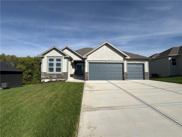 13503 NW TERRACE PARK Drive, Parkville, MO 64152 | MLS#2495510