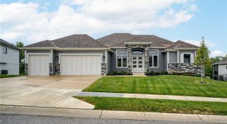 2551 NW Riverview Drive, Riverside, MO 64150 | MLS#2346088