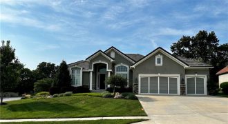 8320  Westlake Drive, Parkville, MO 64152 | MLS#2513999