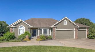 10009 NW Crooked Road, Parkville, MO 64152 | MLS#2512119