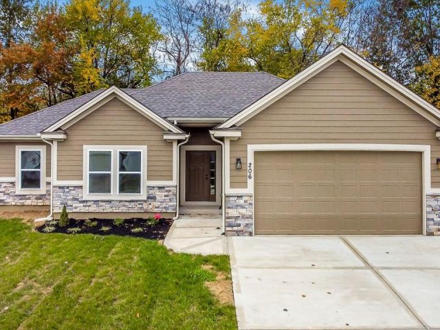 206 S MARIMACK Court, Kearney, MO 64040 | MLS#2492905