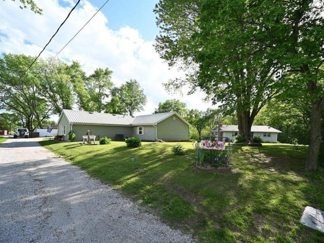 41  Market Street, Dearborn, MO 64439 | MLS#2522532