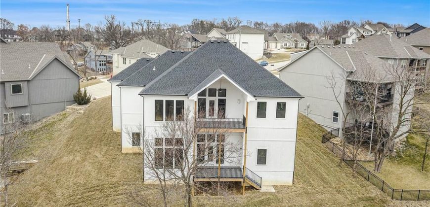 9871  Promenade Drive, Parkville, MO 64152 | MLS#2400177