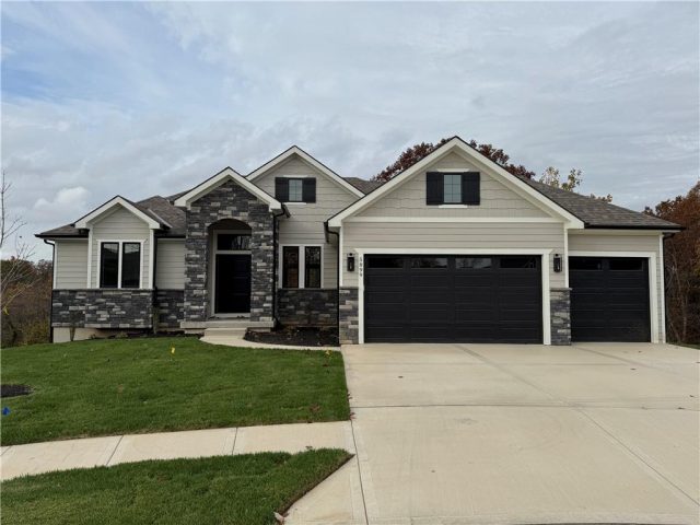 5899 NW Black Oak Court, Parkville, MO 64152 | MLS#2429579