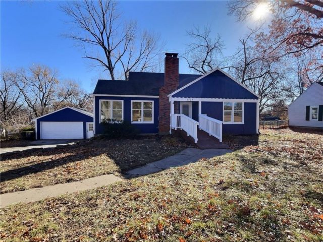 2303 NE Vivion Road, Kansas City, MO 64118 | MLS#2522491