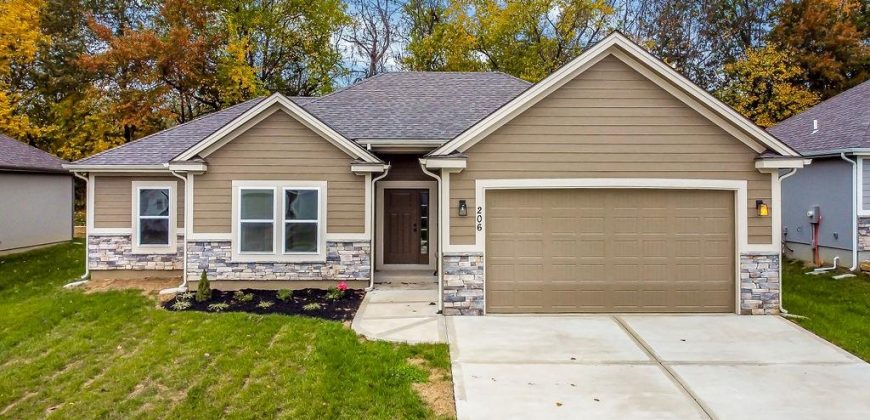 206 S MARIMACK Court, Kearney, MO 64040 | MLS#2492905