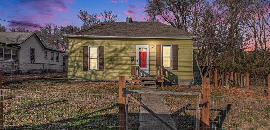 212 W Shrader Street, Liberty, MO 64068 | MLS#2523366