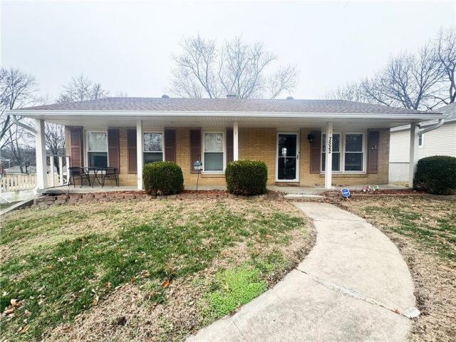 7522 N Virginia Avenue, Gladstone, MO 64118 | MLS#2523615