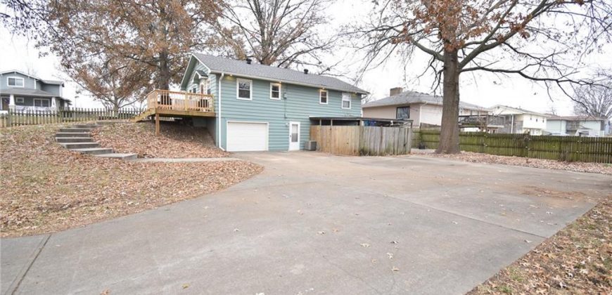 1201  Thompson Street, Excelsior Springs, MO 64024 | MLS#2523752