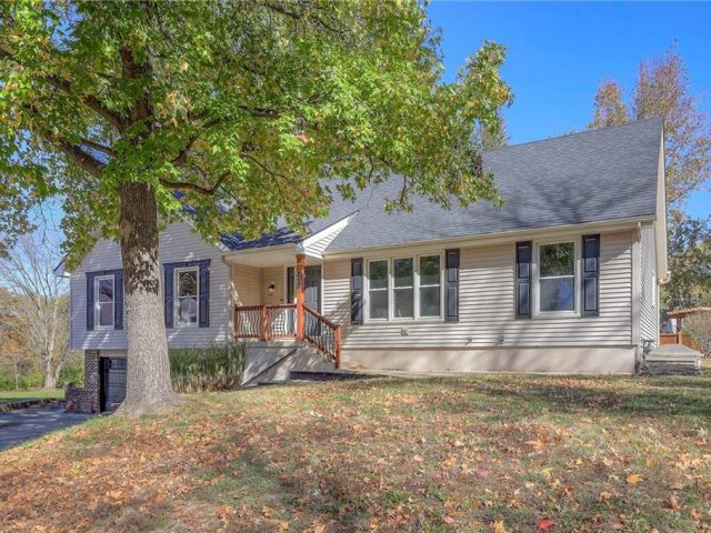 1956  Larkspur Drive, Liberty, MO 64068 | MLS#2517994