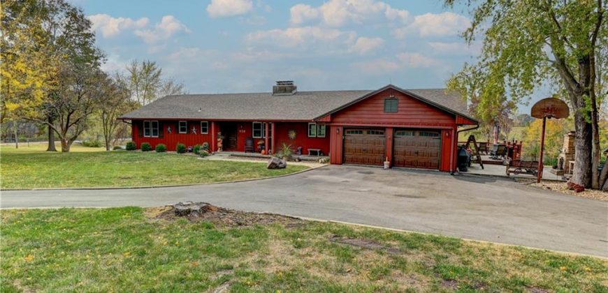 820  Kings Highway, Liberty, MO 64068 | MLS#2514539