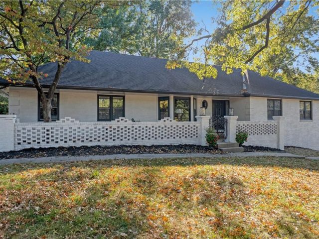 4321 NW Briarcliff Lane, Kansas City, MO 64116 | MLS#2515779