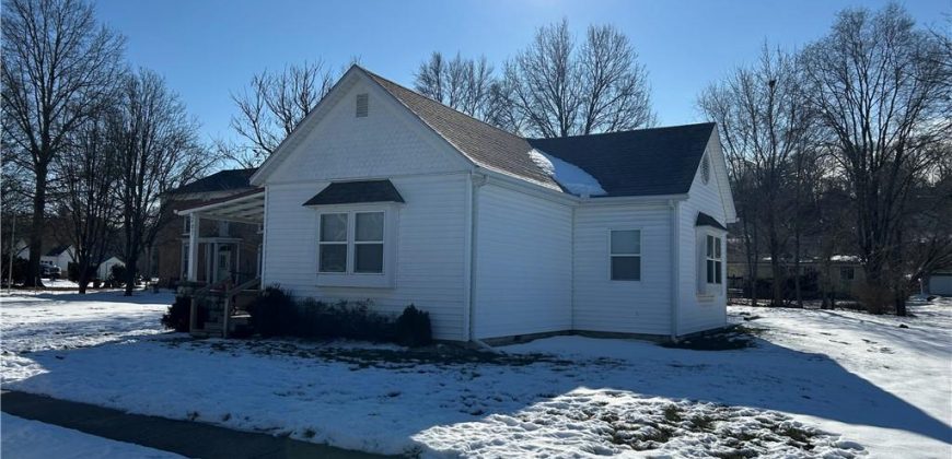 207 W Meadow Street, Smithville, MO 64089 | MLS#2526386